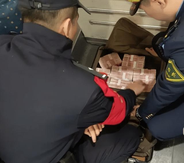 最新带现金几十万能过安检方法分析(最方便真实的昌都携带现金过安检有具体规定吗方法)
